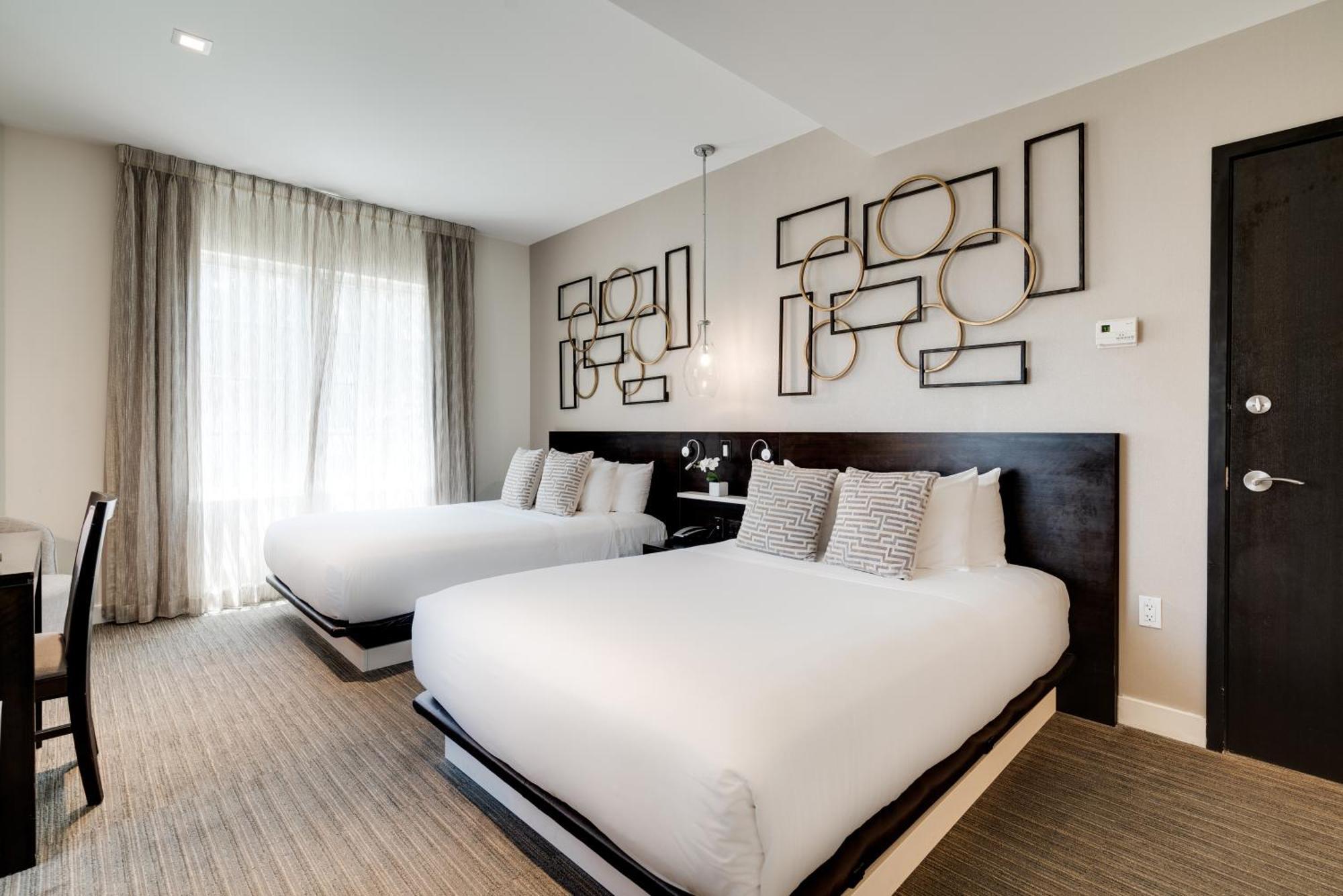 Iberostar Waves Berkeley Shore Miami Beach Room photo